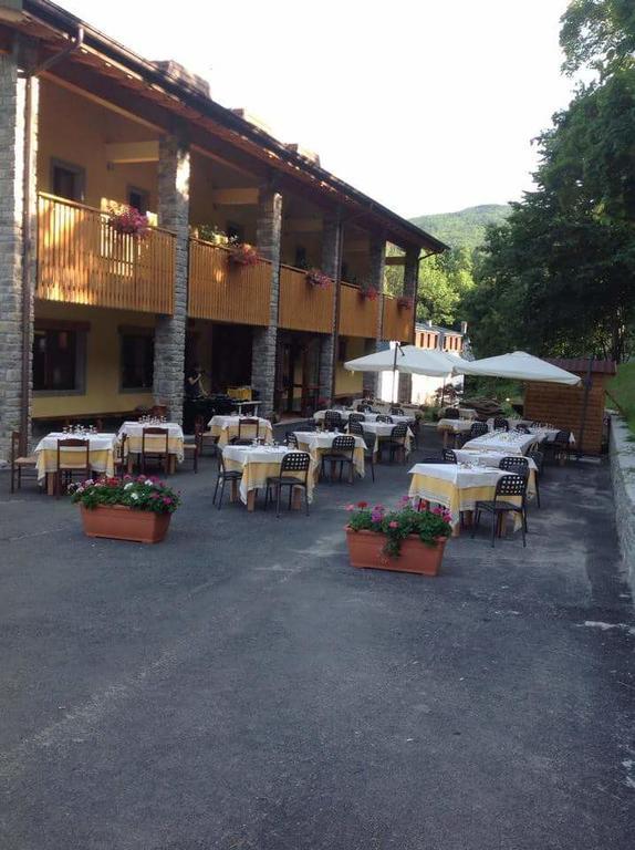 Il Bruco Hotel Fiumalbo Exterior photo